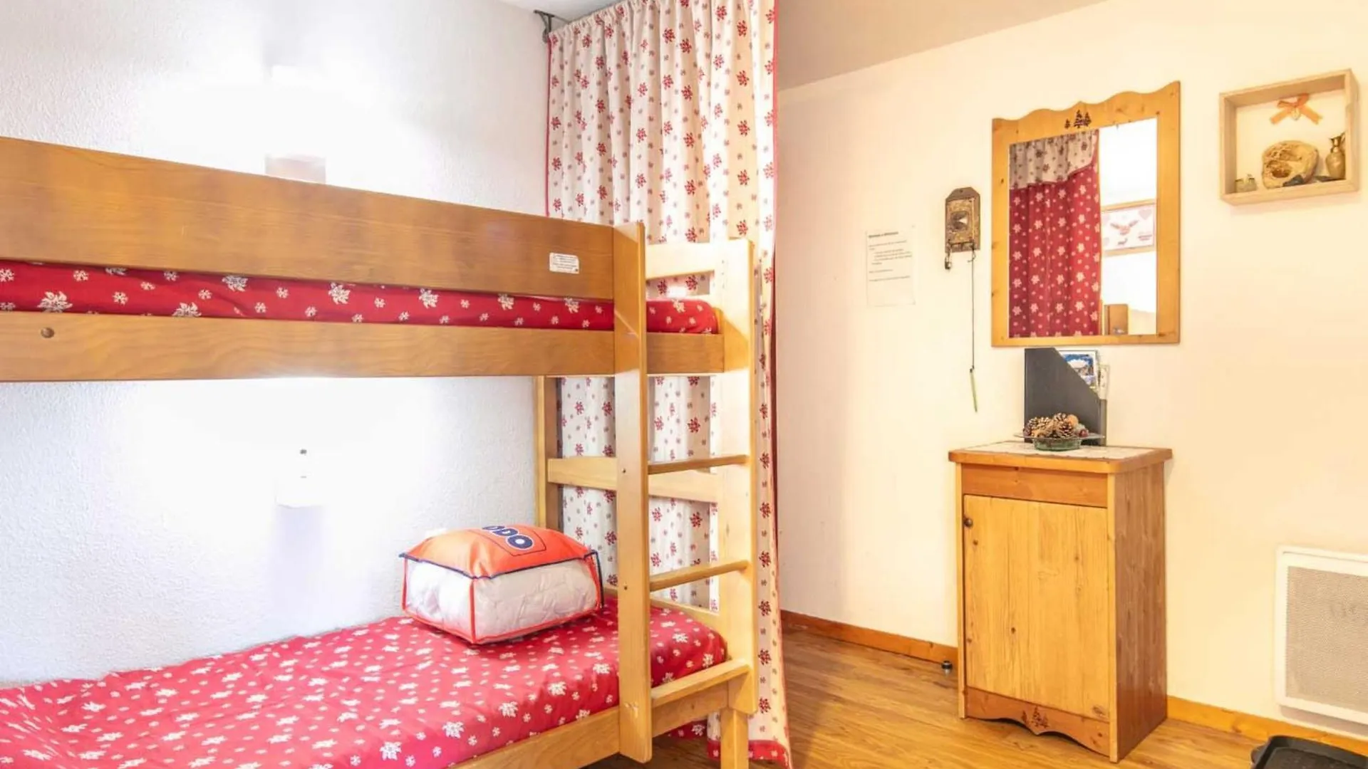 Studio V Du Bachat Joubarbes E By Interhome Chamrousse 0*,